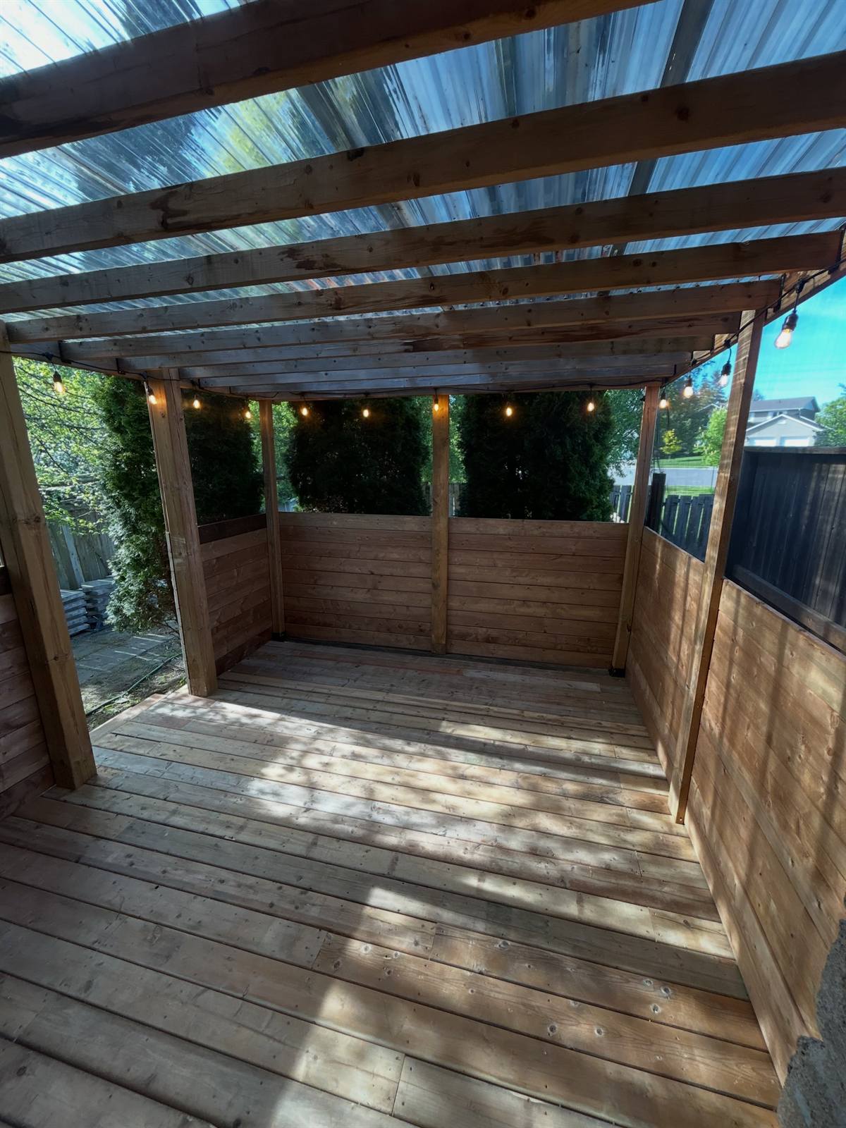 Covered pergola structure built by Gonzo Construction in the Kingston area